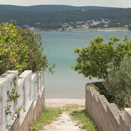 Crna Punta, Krusevo * Obrovac
